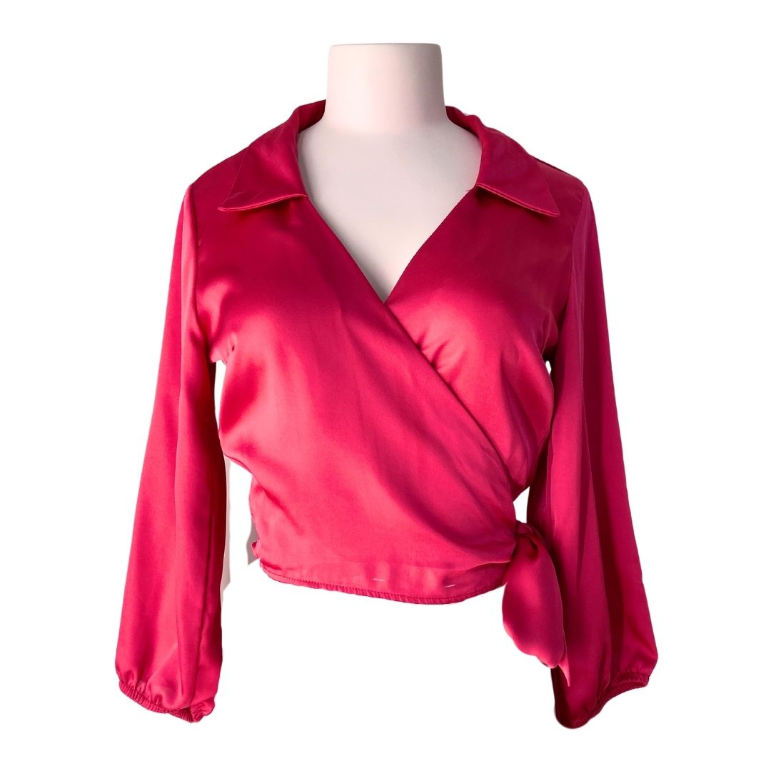 Blusa wrap satinada