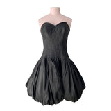 Vestido mini strapless