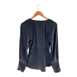 Blusa satinada cuello V